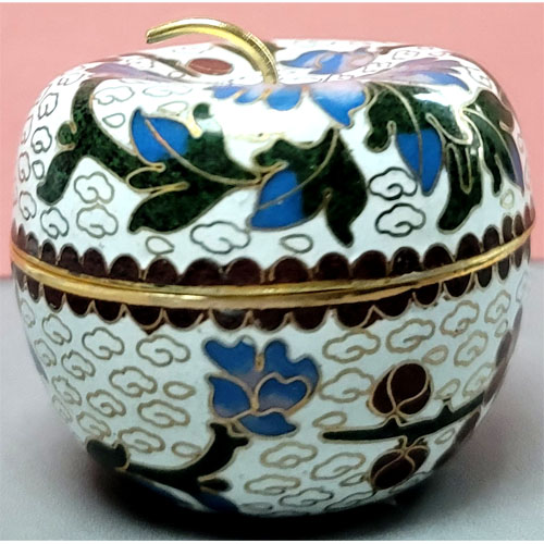 CLOISONNE BOX11 2.5"X2.25" WHITE